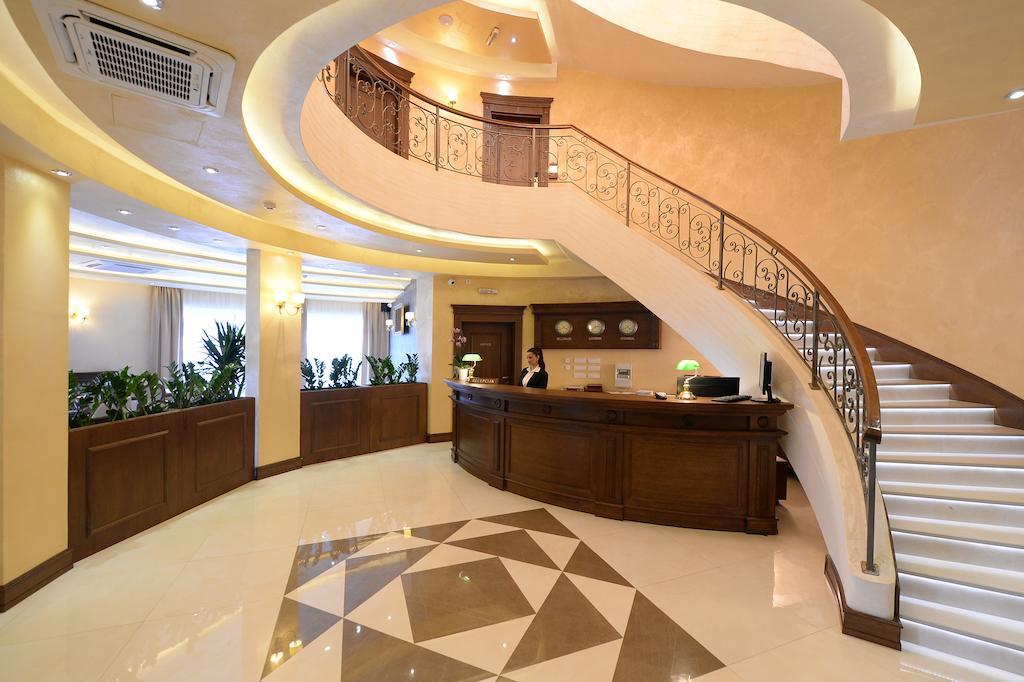 Hotel Majdan Belgrade Exterior photo