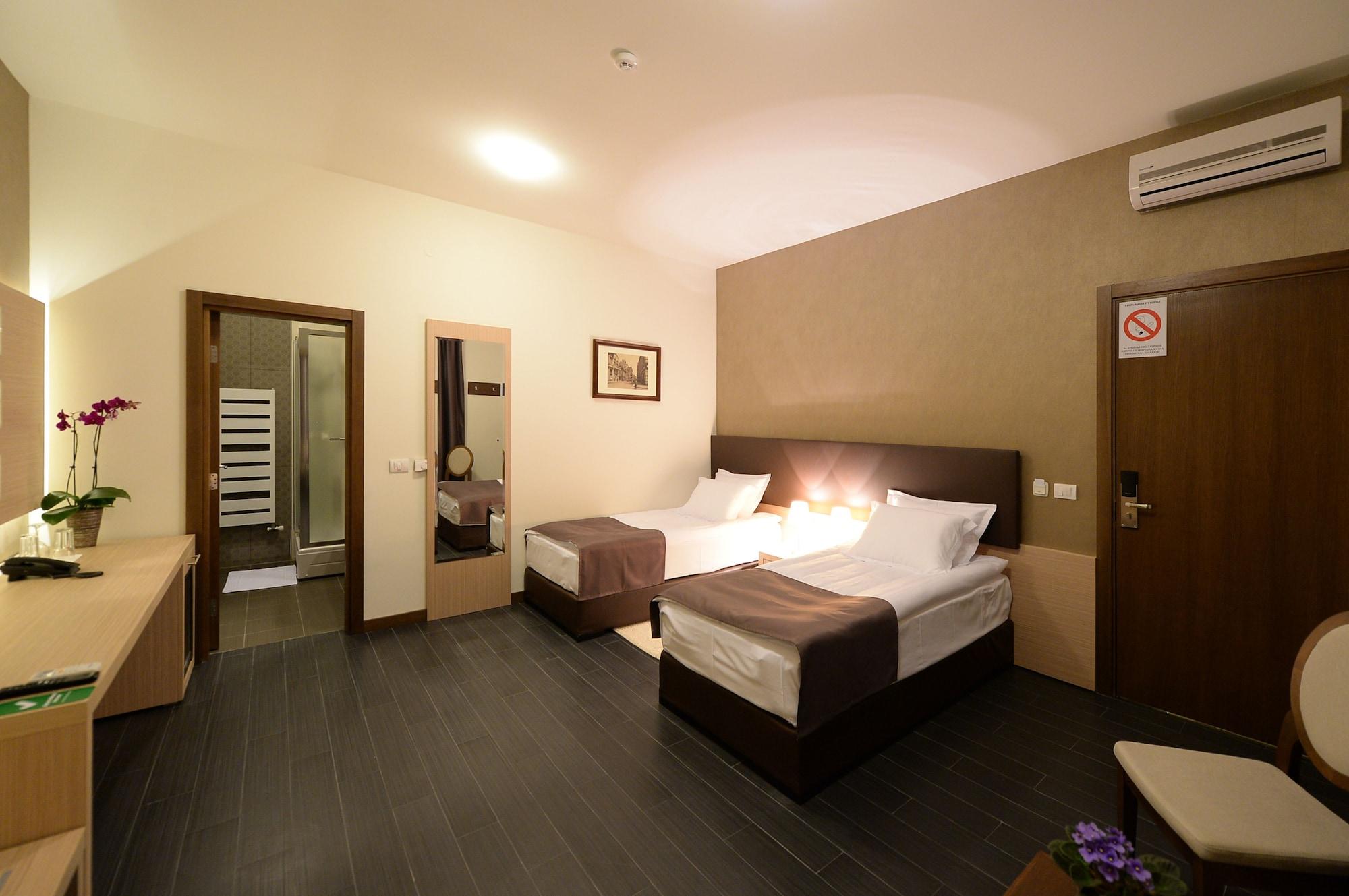 Hotel Majdan Belgrade Exterior photo